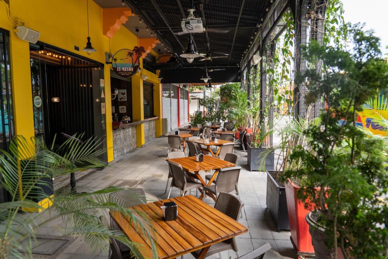 Hotel El Meson La Dorada Kültér fotó